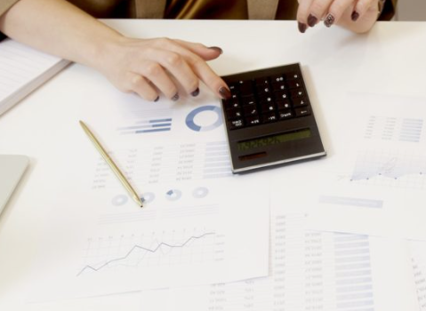 Understanding the Differences Between SaaS Accounting and Traditional Accounting