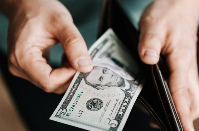 Managing Money with ADHD: 5 Effective Strategies for Success