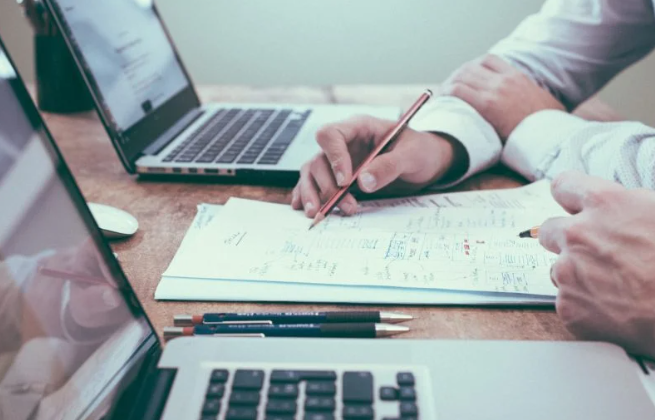 Top 30 Finance Project Ideas for 2025: Freshers & Experienced Professionals