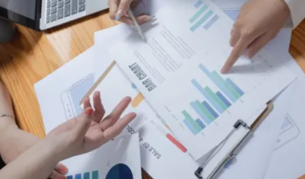 Mastering the Art of Reading an Annual Report: A Seven-Step Guide for Investors