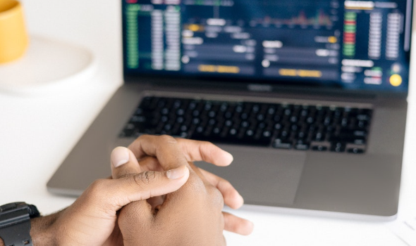 Your Roadmap to Building a Career as a Successful Options Trader
