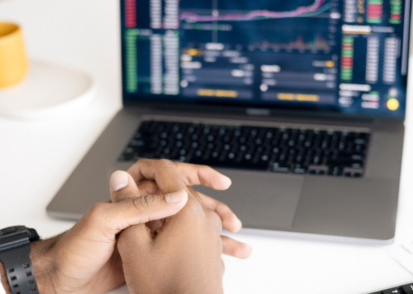 Your Roadmap to Building a Career as a Successful Options Trader